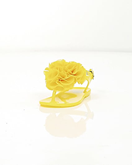 360 degree animation of product Mini girls yellow ruffle jelly sandals frame-2