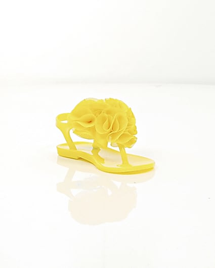 360 degree animation of product Mini girls yellow ruffle jelly sandals frame-6