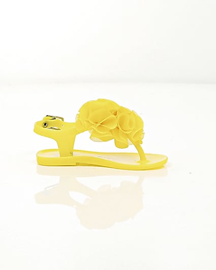 360 degree animation of product Mini girls yellow ruffle jelly sandals frame-9