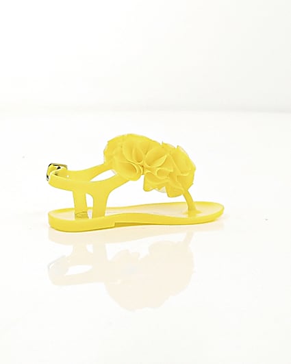 360 degree animation of product Mini girls yellow ruffle jelly sandals frame-11