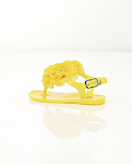 360 degree animation of product Mini girls yellow ruffle jelly sandals frame-20