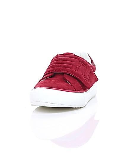 360 degree animation of product Mini kids red RI velcro trainers frame-2