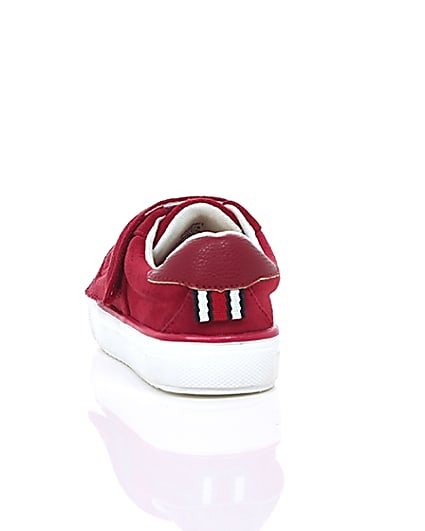 360 degree animation of product Mini kids red RI velcro trainers frame-16