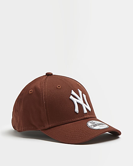 Mini red New Era NY cap