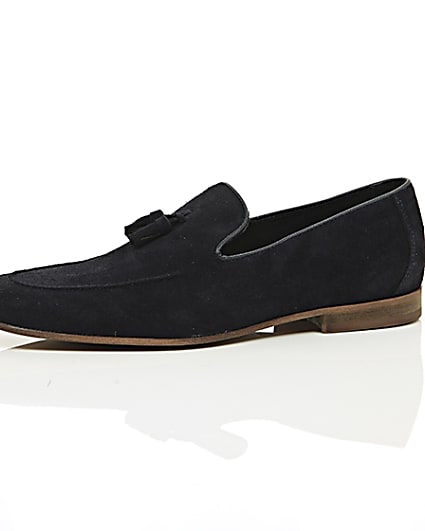 360 degree animation of product Navy blue suede tassel loafers frame-23