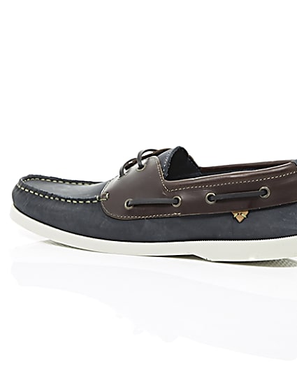360 degree animation of product Navy dual colour leather boat shoes frame-20