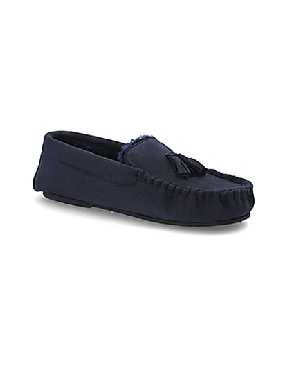 360 degree animation of product Navy faux fur lined moccasin slippers frame-17