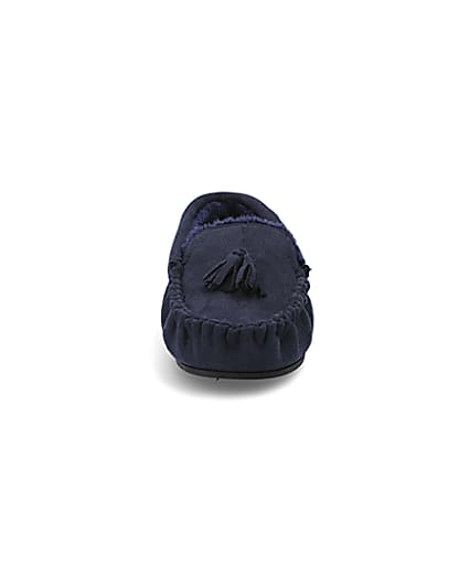 360 degree animation of product Navy faux fur lined moccasin slippers frame-21