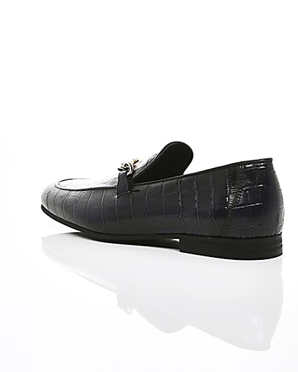360 degree animation of product Navy high shine leather croc embossed loafers frame-19