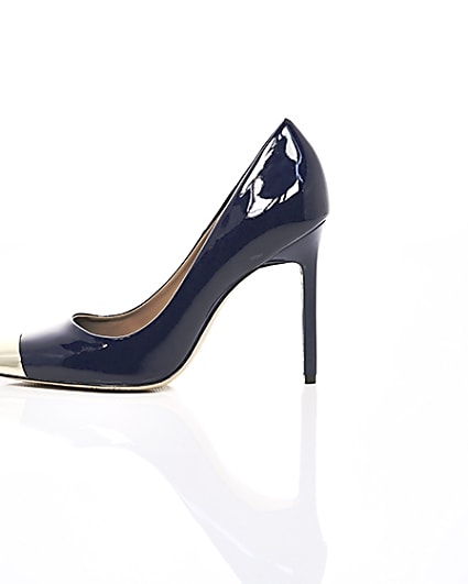 360 degree animation of product Navy pointed toe court shoes frame-22