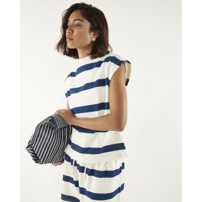 Stripe Grown On Neck Sleeveless Top