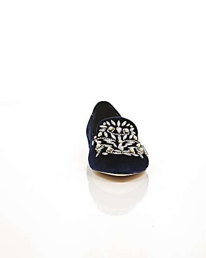 360 degree animation of product Navy velvet embellished slippers frame-5