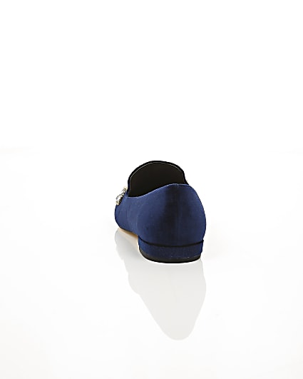 360 degree animation of product Navy velvet embellished slippers frame-17