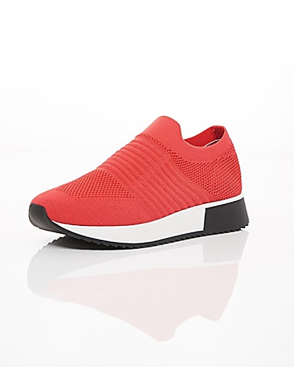 360 degree animation of product Neon coral knitted runner trainers frame-0