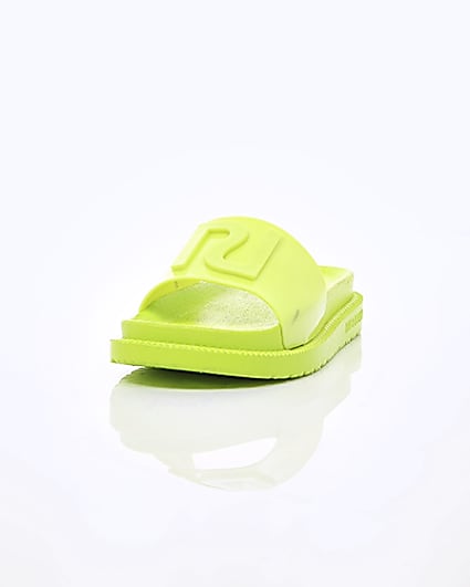 360 degree animation of product Neon green RI jelly sliders frame-2