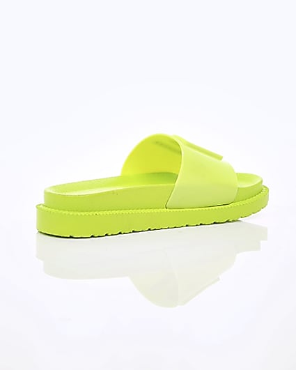 360 degree animation of product Neon green RI jelly sliders frame-12