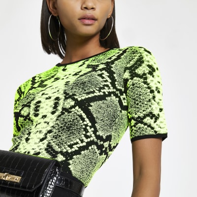 Neon green snake print knitted T-shirt