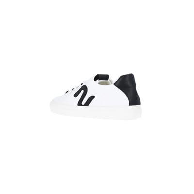 360 degree animation of product Nushu white lace up trainers frame-6