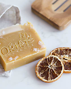 Okiki Whisky, Honey and Sweet Orange Soap