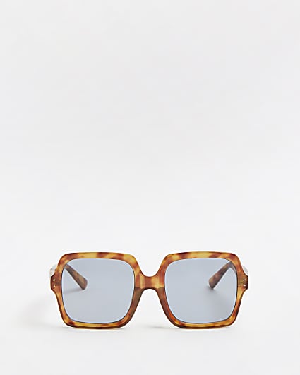 Orange tortoiseshell oversized sunglasses