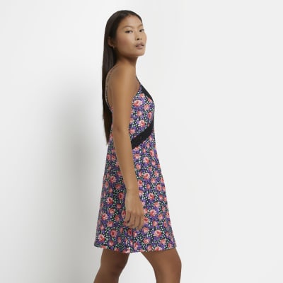 Petite black hotsell floral dress