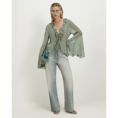 Petite Relaxed Straight Leg Washed Jeans
