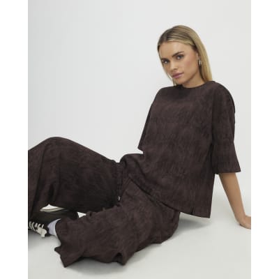 Petite Brown Premium Crinkle Boxy T-shirt