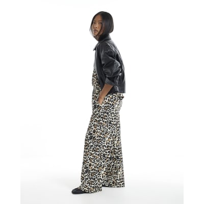 Petite Premium Leopard Wide Joggers