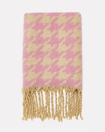 Pink dogtooth scarf
