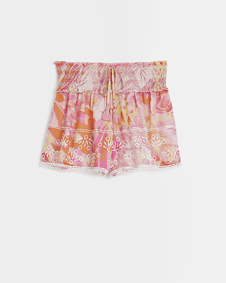 Pink embroidered lace shorts
