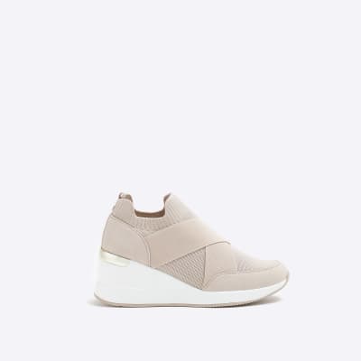 Pink knitted wedge shoes River Island