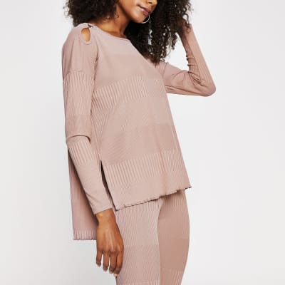 long sleeve keyhole top