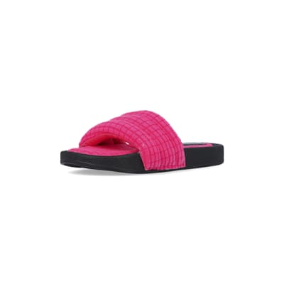 360 degree animation of product Pink padded sliders frame-0