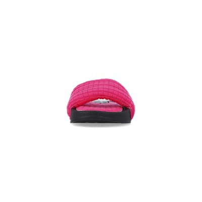 360 degree animation of product Pink padded sliders frame-21