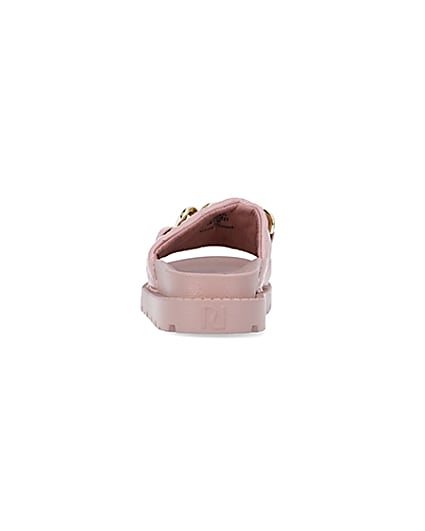 360 degree animation of product Pink quilted chain detail sliders frame-9