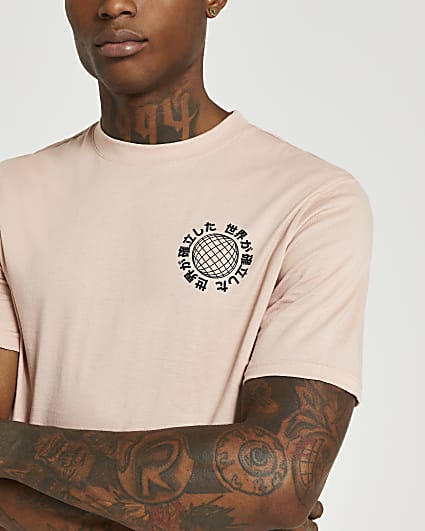Pink slim fit graphic t-shirt