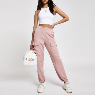 pink trousers