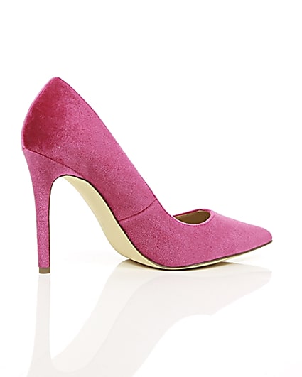 360 degree animation of product Pink velvet court shoes frame-11