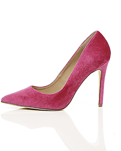360 degree animation of product Pink velvet court shoes frame-22