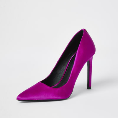 Pink wide fit high heeled court shoes