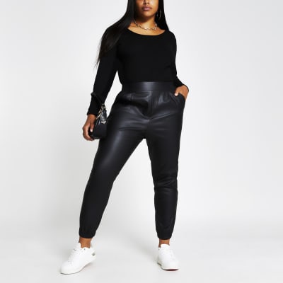 Plus black long sleeve scoop neck top