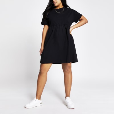 black mini t shirt dress