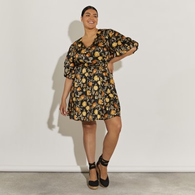 Plus black printed double puff sleeve dress