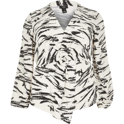 Plus black twist front long sleeve top