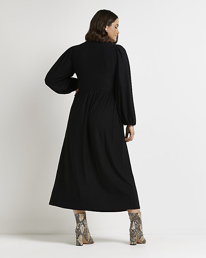 Plus black wrap maxi dress | River Island