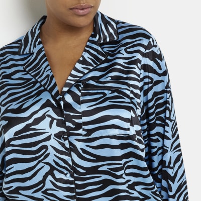 Plus blue animal print satin pyjama top