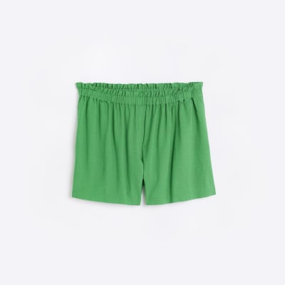 Plus green shorts with linen