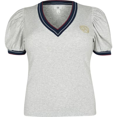 Plus grey v neck badge tipped rib top