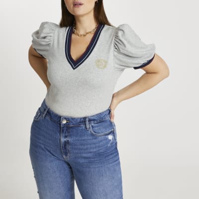 Plus grey v neck badge tipped rib top
