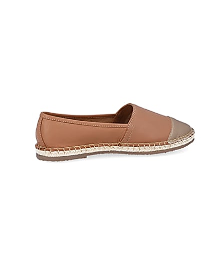 360 degree animation of product Ravel brown leather espadrilles frame-14